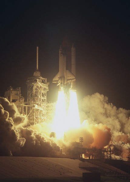 Columbia roars into the night on 2 December 1990, kicking off the STS-35 ASTRO-1 mission. Photo Credit: NASA, via Joachim Becker/SpaceFacts.de