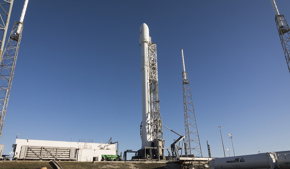 The OG-2 stack, atop the Upgraded Falcon 9, is pictured at Space Launch Complex (SLC)-40, ahead of Friday's Static Test Fire. Photo Credit: SpaceX