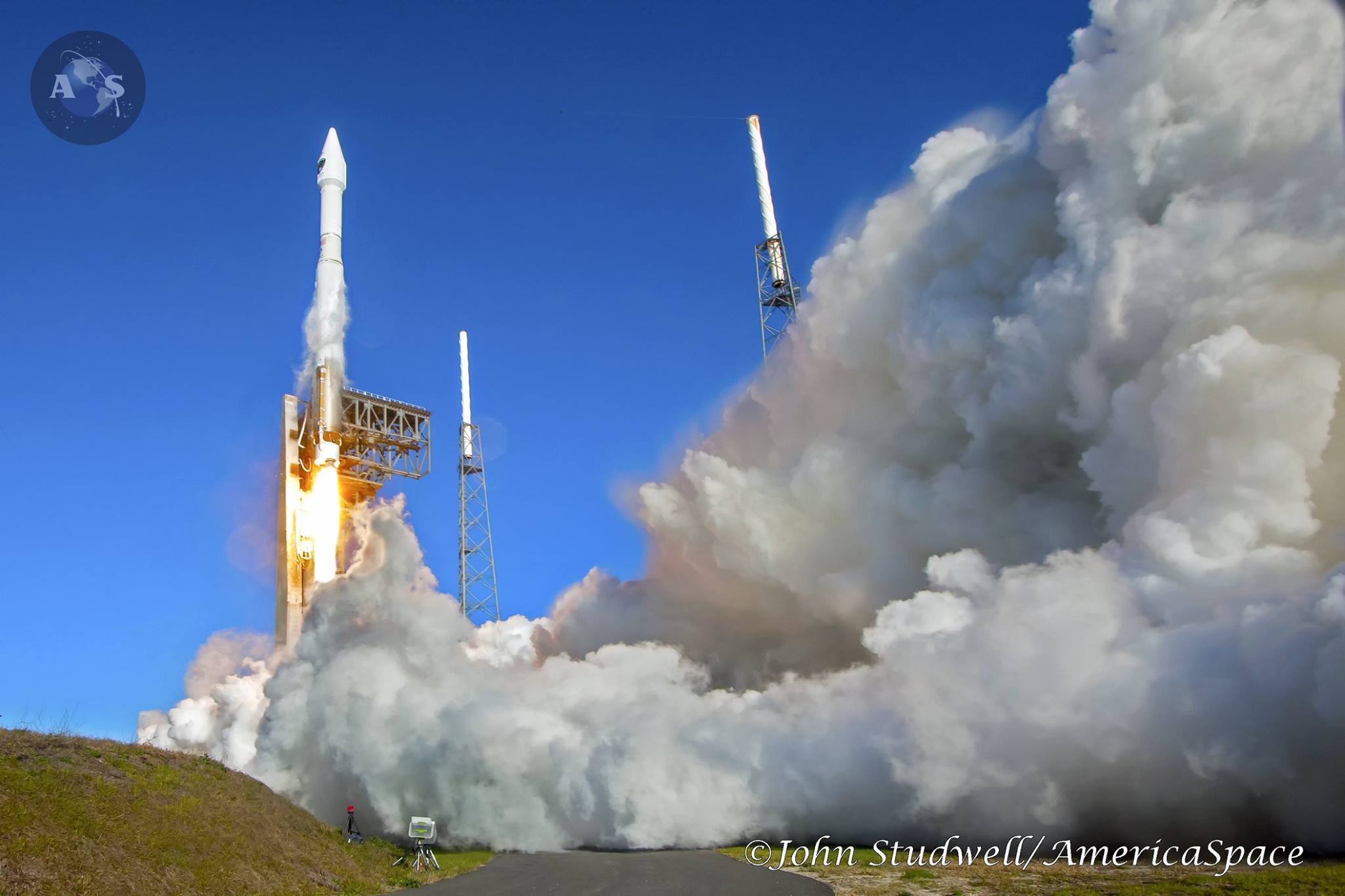 A United Lainch Alliance Atlas-V booster lofting GPS 2F-12 to orbit for the U.S. Air Force this morning, kicking off a busy 2016 space launch manifest for Cape Canaveral Air Force Station. Photo Credit: John Studwell / AmericaSpace