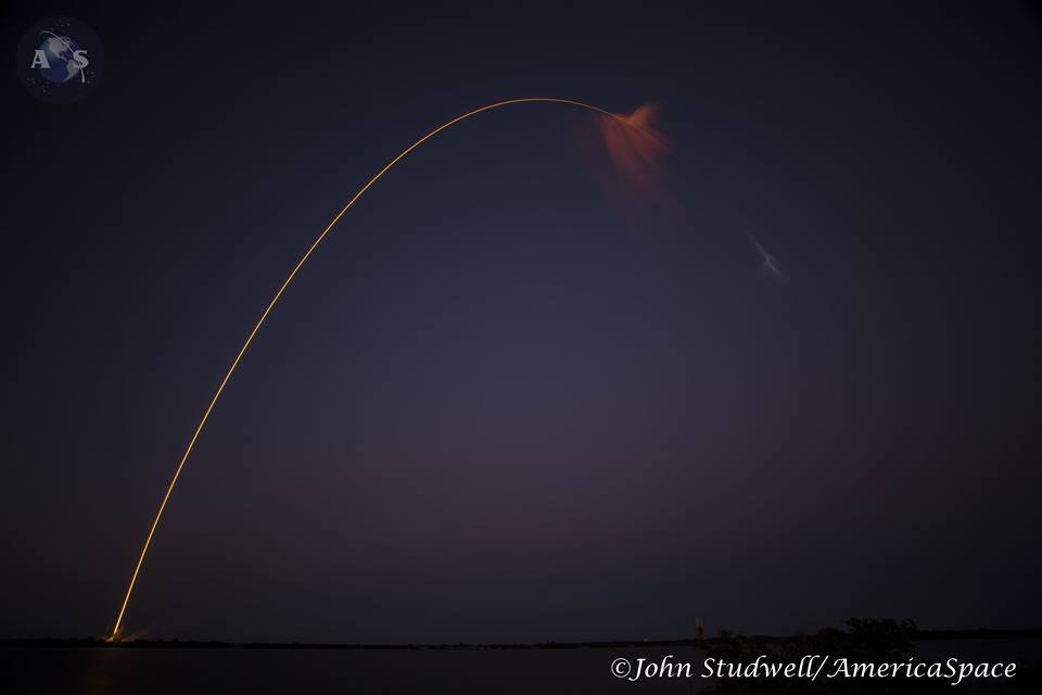 Impressive "streak" effect as the Upgraded Falcon 9 delivers SES-9 to orbit. Photo Credit: John Studwell/AmericaSpace
