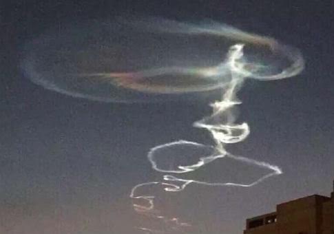 Vapor trail in upper atmosphere reveals evidence of a Chinese DN-3 ASAT test fired from the Korla Missile Test Complex in western China at dawn last October 30. Photo Credit: Weibo.com