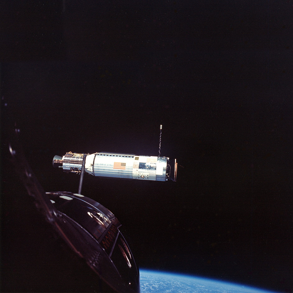 Six hours after launching from Cape Kennedy on 18 July 1966, Gemini X Command Pilot John Young and Pilot Mike Collins rendezvoused and docked with Gemini-Agena Target Vehicle (GATV)-5005. It was the first of a record-setting two rendezvous to be performed during their three-day mission. Photo Credit: NASA, via Joachim Becker/SpaceFacts.de