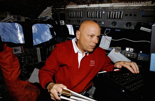 Story Musgrave became the oldest human ever to voyage into space, as well as the first person to record six Space Shuttle missions on STS-80. Photo Credit: NASA, via Joachim Becker/SpaceFacts.de